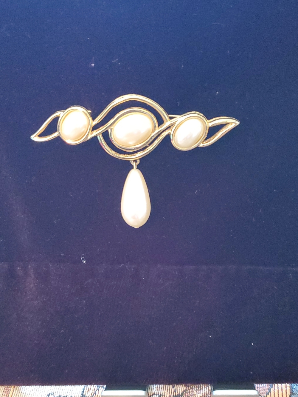 Vintage Gold-Tone Pearl Drop Brooch — Classic Elegance